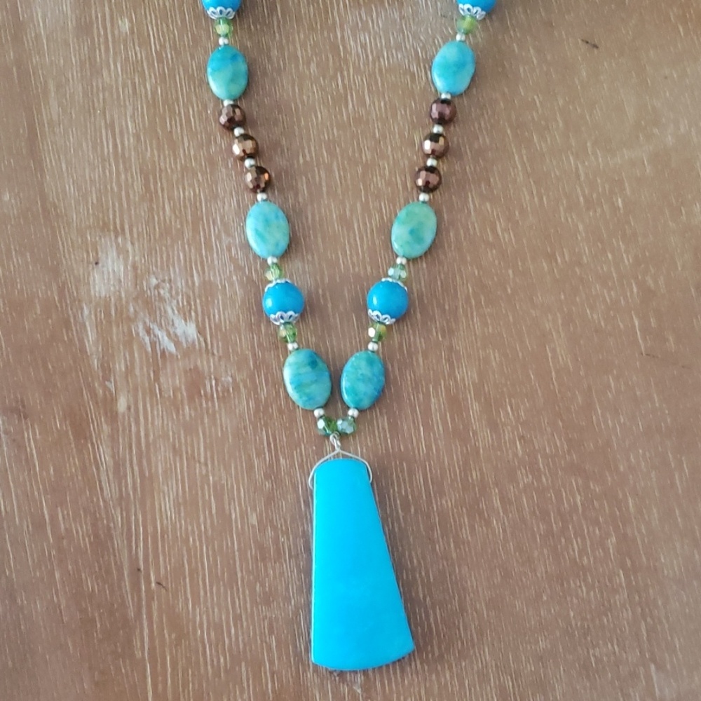 Handcraft Necklace with precious rocks